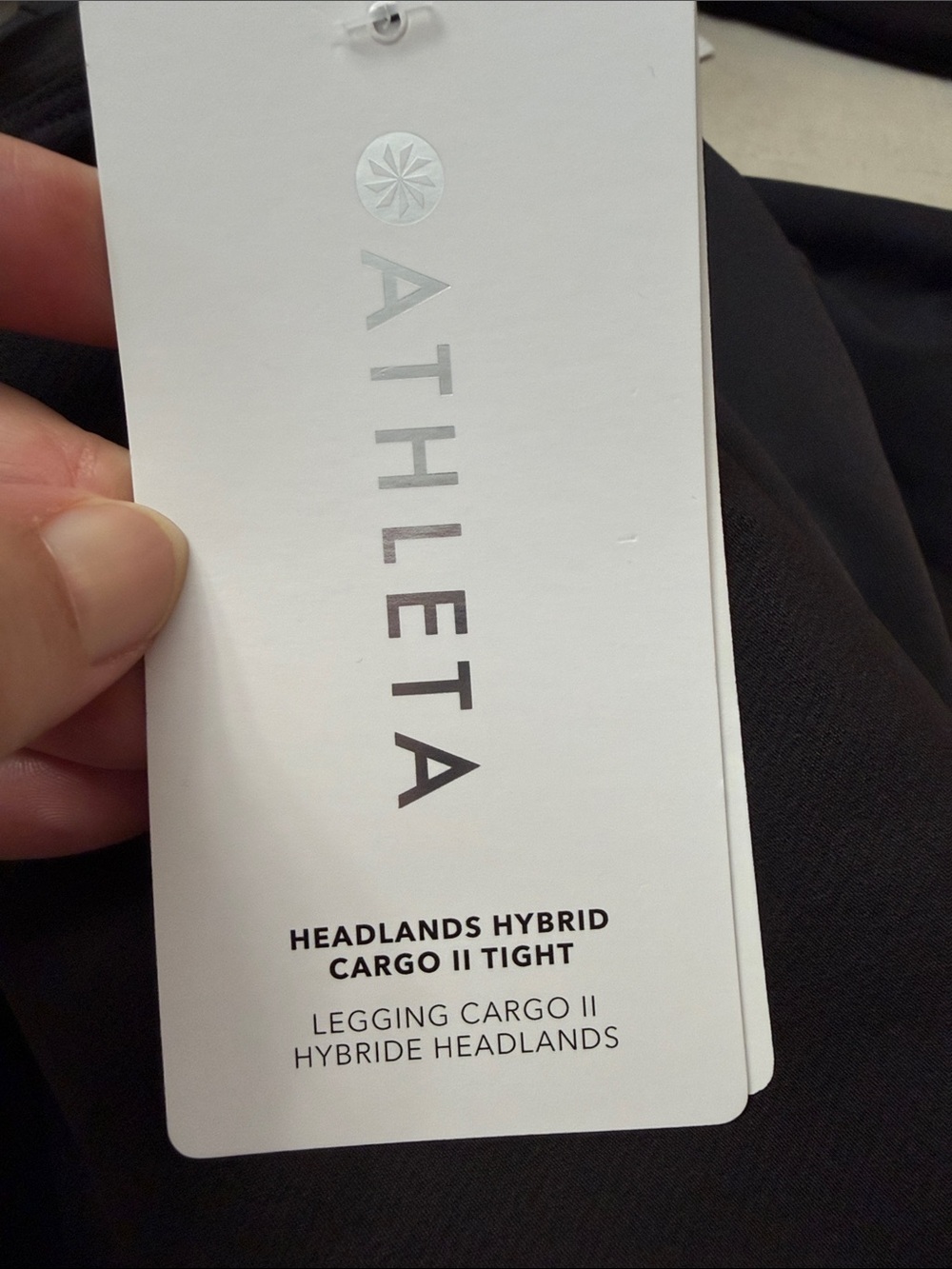 Athleta Black High-Rise Performance Leggings with Side cargo Pockets. Plus size - Picture 7 of 13